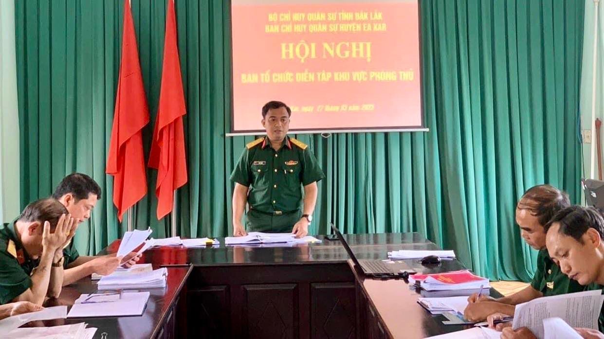 Ban chỉ huy quân sự huyện Ea Kar tổ chức Hội nghị Diễn tập khu vực phòng thủ năm 2023